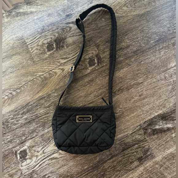 Marc Jacobs Handbags - • marc jacob crossbody